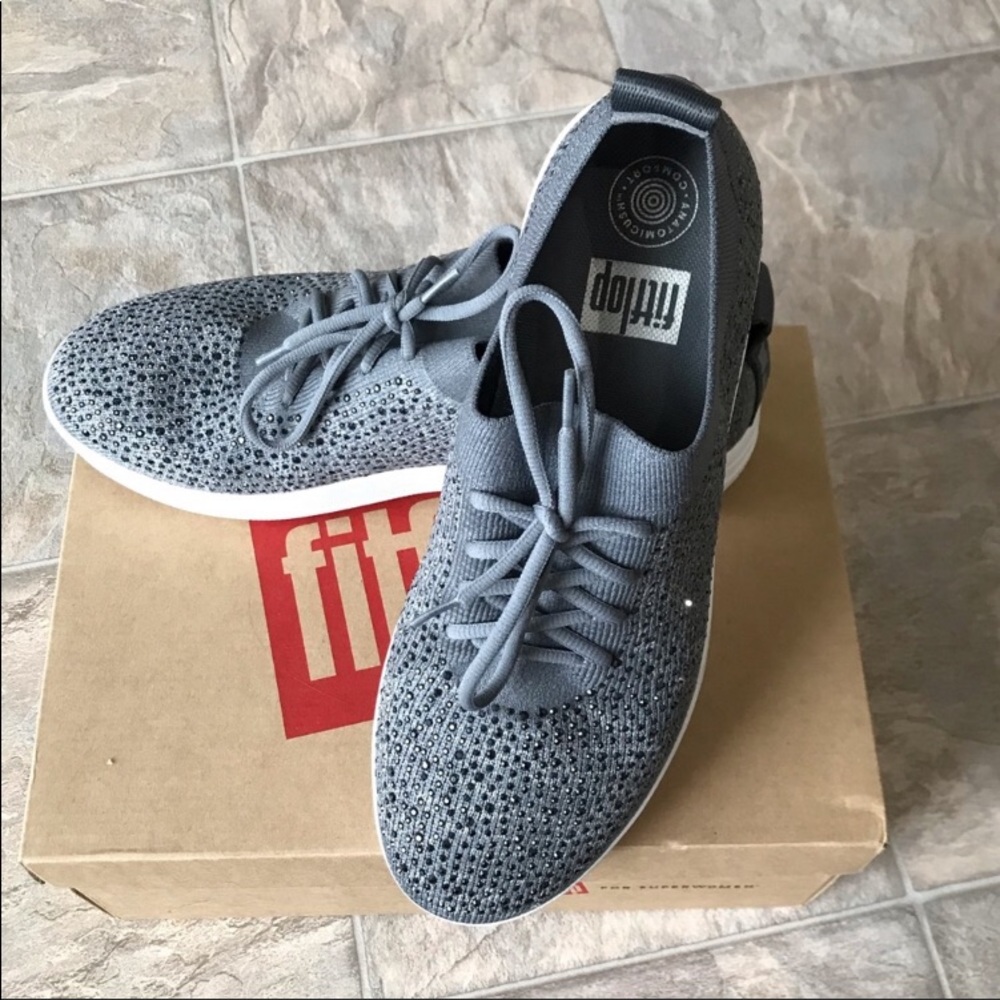 FitFlops Gray sneakers w/ cute Sparkles!